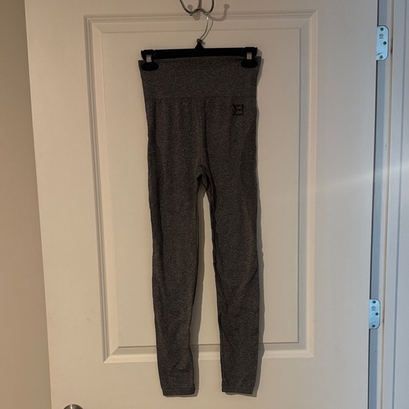 BETTER BODIES Dark Gray Leggings - Picture 1 of 3
